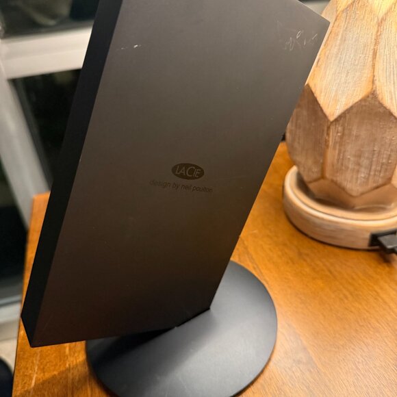 LaCie 2big Dock 2TB SSD Thunderbolt  RAID Storage High End - Picture 6 of 16